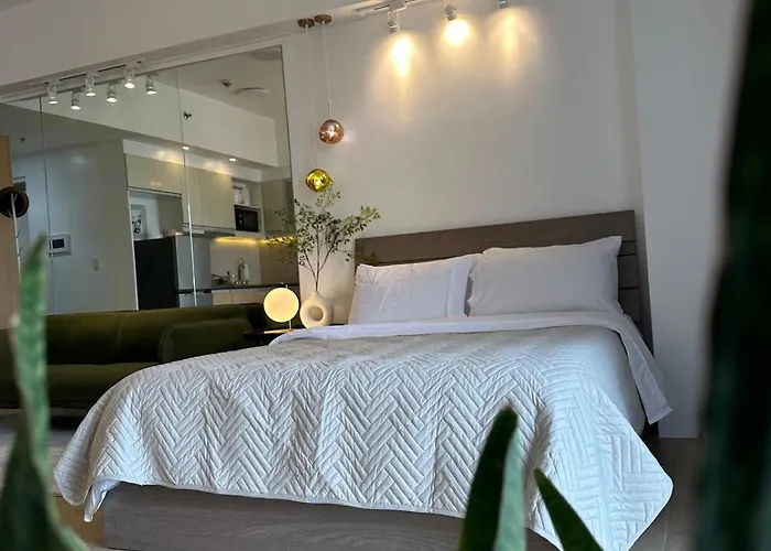 Apartment Luxurious Balcony Venice Grand Canal View Manila