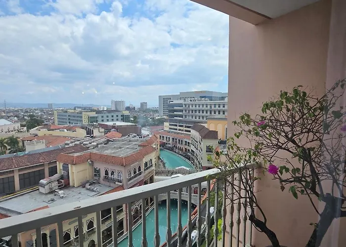 Apartment Luxurious Balcony Venice Grand Canal View Manila